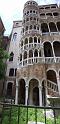 nic160_De trappentoren van het Palazzo Contarini del Bovolo.Het kreeg de toevoeging del bovolo, wat Venetiaans is voor van de slak
